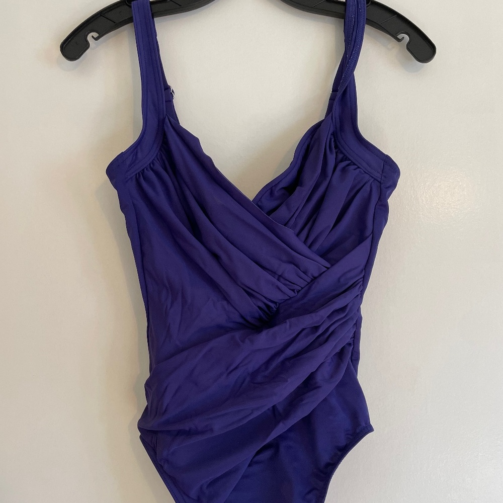 Miraclesuit shirred swimsuit - Sz 8
